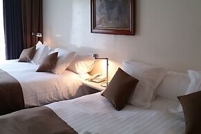 Hotel Approach