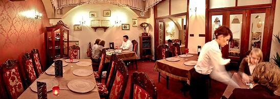 Gotyk Hotel