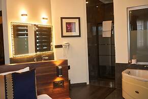 Seven Dreams Hotel