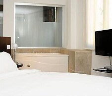 Seven Dreams Hotel