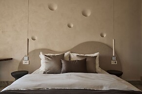 Uzenie All Suites Boutique Resort
