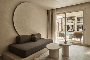 Uzenie All Suites Boutique Resort