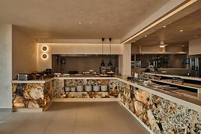 Uzenie All Suites Boutique Resort