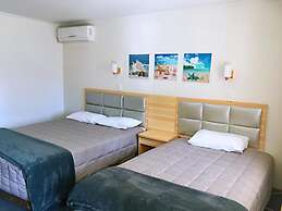 Grosvenor Motor Inn