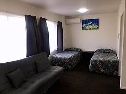 Grosvenor Motor Inn