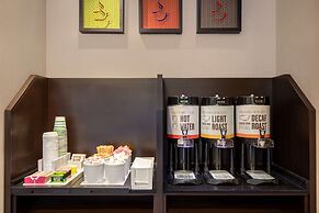 Hampton Inn by Hilton Toronto Airport Corporate Centre