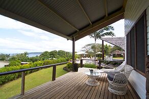 Deco Stop Lodge