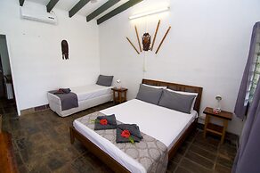 Deco Stop Lodge
