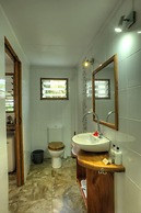 Deco Stop Lodge
