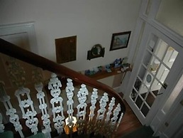Eglinton Guest House