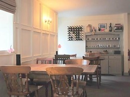 The Five Dials Inn