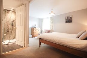 The Five Dials Inn