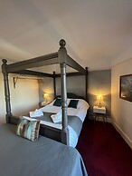 The Castle Hotel