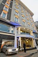 Tugcu Hotel Select
