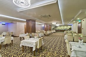 Tugcu Hotel Select