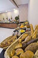 Tugcu Hotel Select