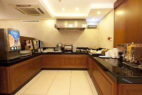 Tugcu Hotel Select