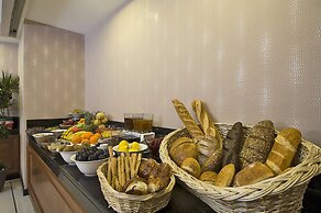 Tugcu Hotel Select