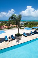 Hotel La Vista Azul
