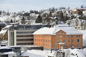 Enter St. Elisabeth Hotel