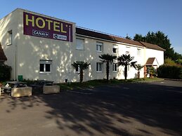 Garden's Hotel