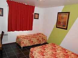 Garden's Hotel