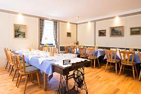 Goldener Adler Oberried - Hotel & Appartements
