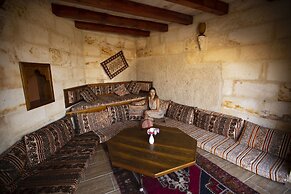 Stone House Cave Hotel