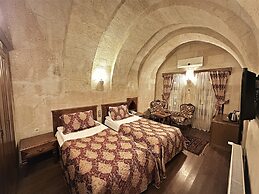Stone House Cave Hotel