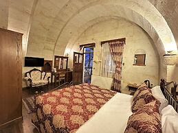 Stone House Cave Hotel
