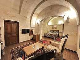 Stone House Cave Hotel