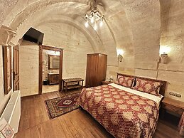 Stone House Cave Hotel