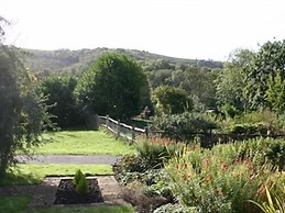 Tovey Lodge