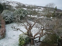 Tovey Lodge