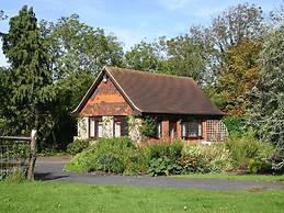 Tovey Lodge