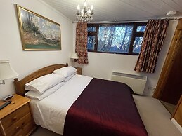 Tovey Lodge