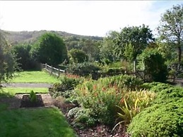 Tovey Lodge