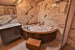 La Casa Cave