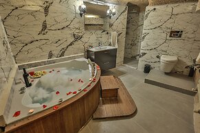 La Casa Cave