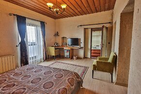 La Casa Cave