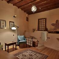 La Casa Cave