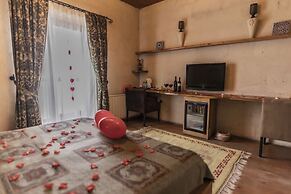 La Casa Cave