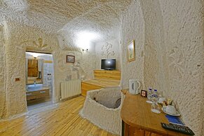 La Casa Cave