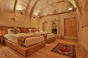 La Casa Cave