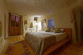 La Casa Cave