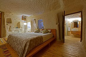 La Casa Cave