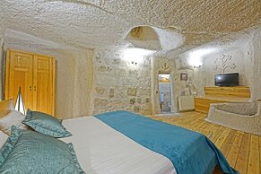 La Casa Cave