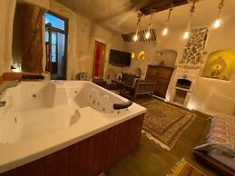 La Casa Cave