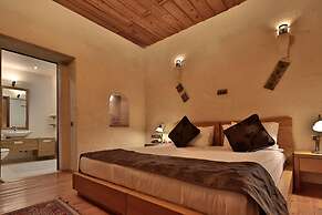 La Casa Cave