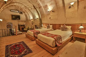 La Casa Cave